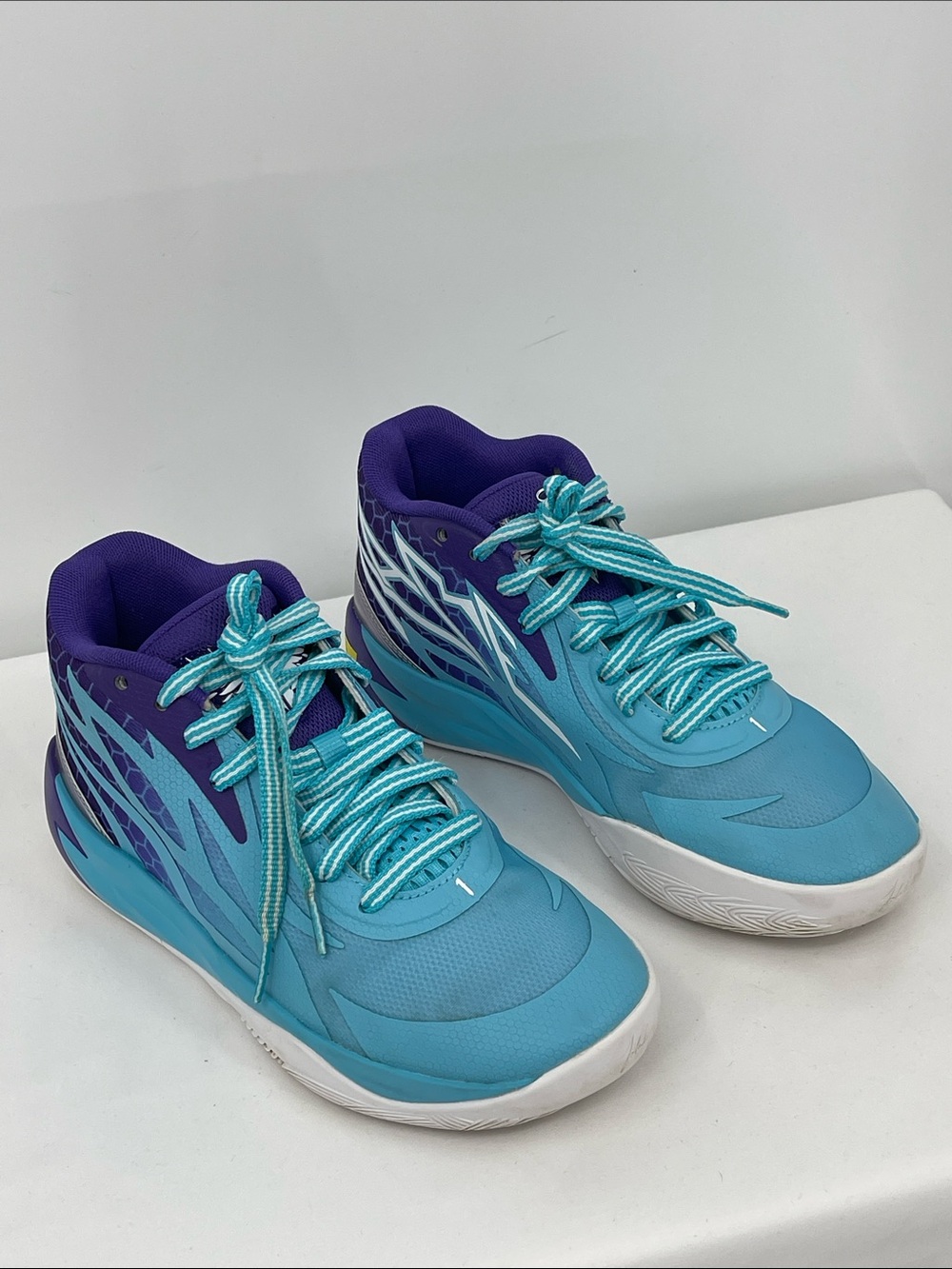 Puma MELO 1 Teal and Purple Basketball Shoe YOUTH SIZE 6
